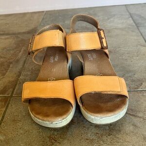 Women's Remonte Orange Sandals (39)